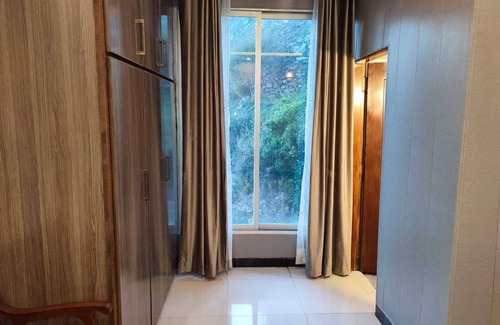 Dhirkot Apartamento | Rockwood Heights Family Suite