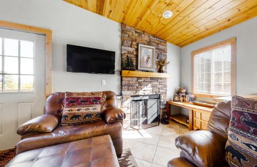 Carriage Hills Casa | Rocky Mountain Sunshine Cabin