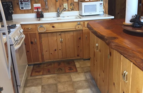Wrightwood Cabina | Rocky Mtn Hideaway - Recuerdos de vacaciones en ciernes