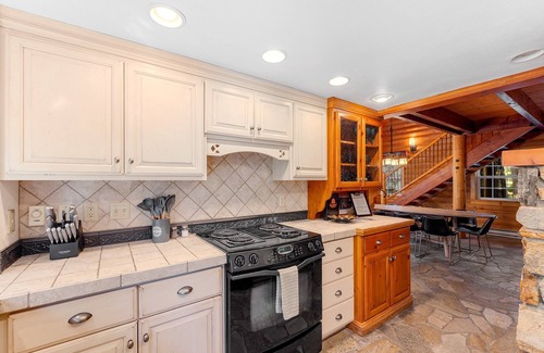 McCall Casa | Rocky Shore Escape: Neighborhood Beach, Pool Table, West Shore of Payette Lake
