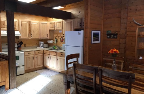 Lake City Cabina | Rocky Top Log Cabin con vistas! - ¡Ahora abierto todo el año! - Cabaña 3