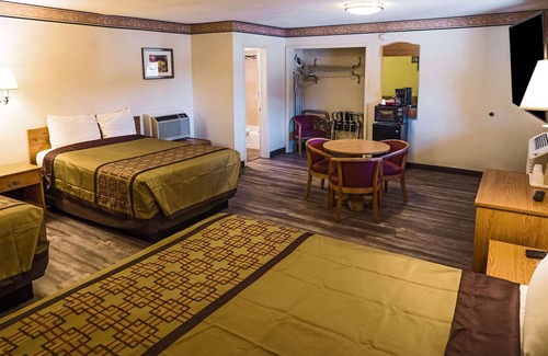 Huning Highland Historic District Hotel | Rodeway Inn Albuquerque Downtown on Rt 66