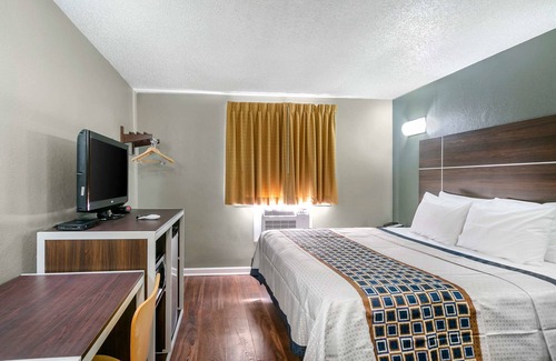 Bristol Hotel | KNIGHTS INN BRISTOL