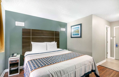 Bristol Hotel | KNIGHTS INN BRISTOL