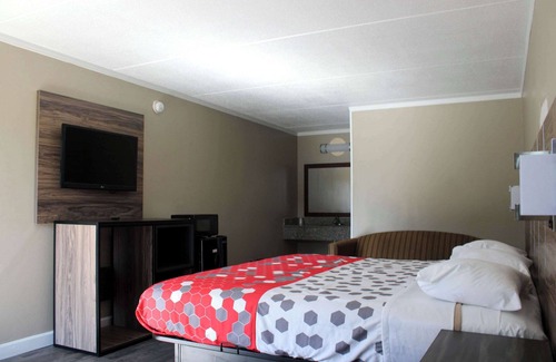 Charlotte Hotel | Rodeway Inn Charlotte South