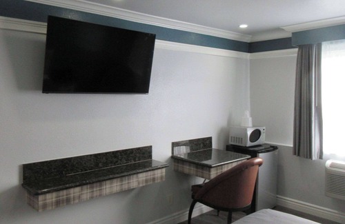 Commerce Hotel | Rodeway Inn Commerce - Los Angeles