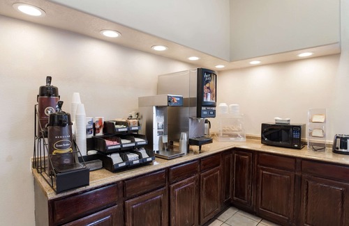 Allison Hotel | Rodeway Inn Gallup West