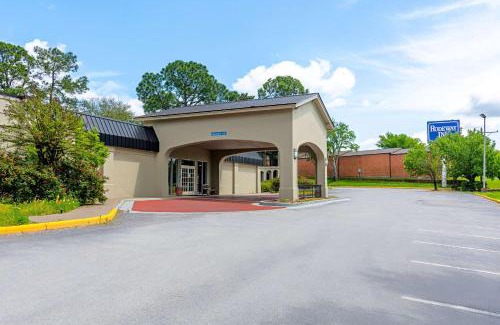 Huntsville Hotel | Rodeway Inn Huntsville West