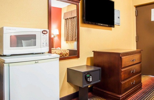 Jersey City Hotel | Rodeway Inn Jersey City near Hoboken
