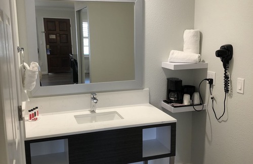 Milpitas Hotel | Rodeway Inn Milpitas near Great Mall