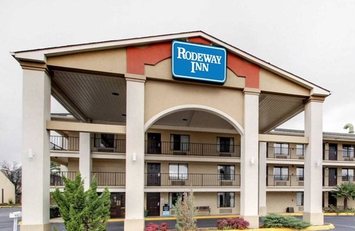 Tougaloo Hotel | Rodeway Inn North