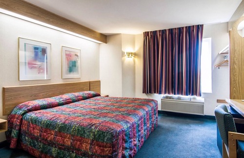 Salem Hotel | Rodeway Inn Salem