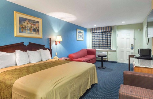 South Houston Hotel | Rodeway Inn South Houston
