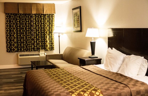 Central City Hotel | Rodeway Inn & Suites