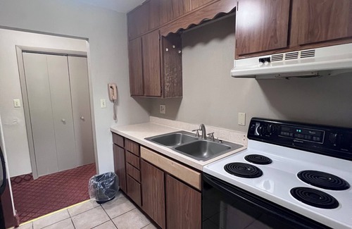 Hershey Hotel | Rodeway Inn & Suites Hershey Chocolate Avenue