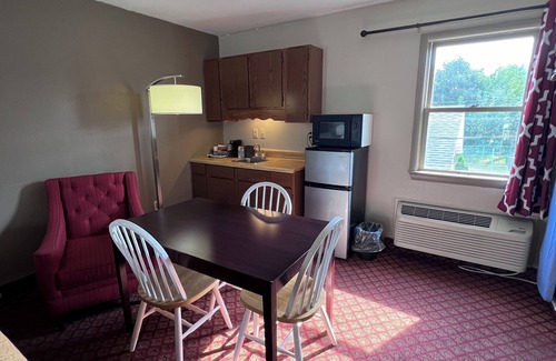 Hershey Hotel | Rodeway Inn & Suites Hershey Chocolate Avenue