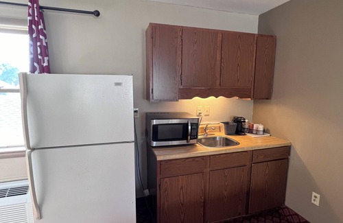 Hershey Hotel | Rodeway Inn & Suites Hershey Chocolate Avenue