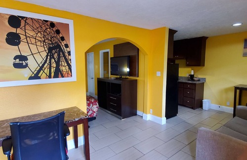 South Central Houston Hotel | Rodeway Inn & Suites Houston near Medical Center