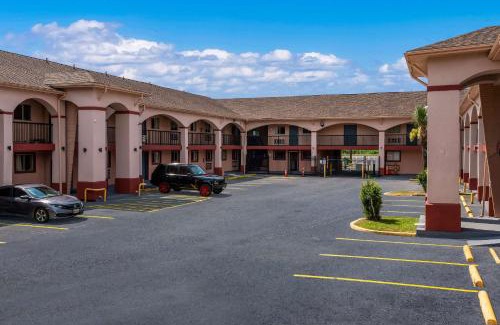 Viavant - Venetian Isles Hotel | Rodeway Inn & Suites New Orleans East