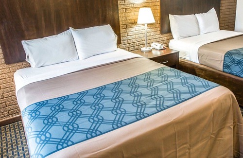 Wilmington Hotel | Rodeway Inn & Suites Wilmington North