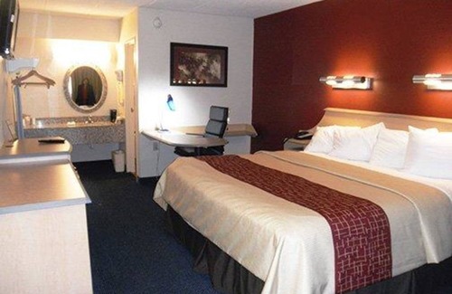 Fort Wayne Hotel | Rodeway Inn