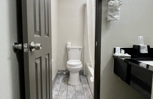 Georgetown Hotel | Rodeway Inn