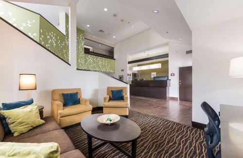 Knoxville Hotel | Rodeway Inn