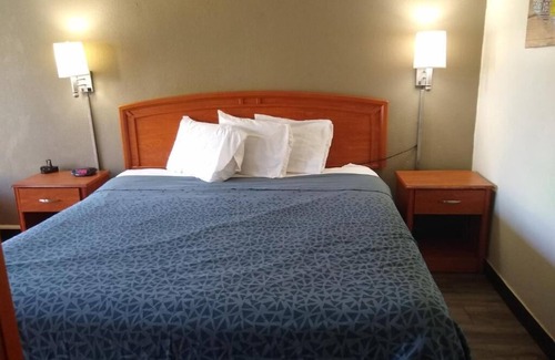 Sumter Hotel | Rodeway Inn