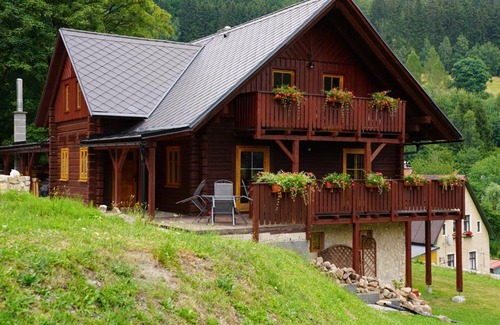 Dolni Dvur Apartamento | Rodinný dům na Sluneční stráni