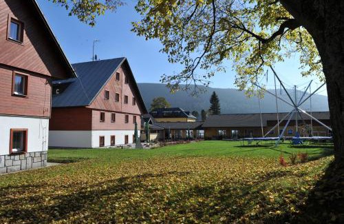 Ostruzna Casa | Rodinný penzion Skiland