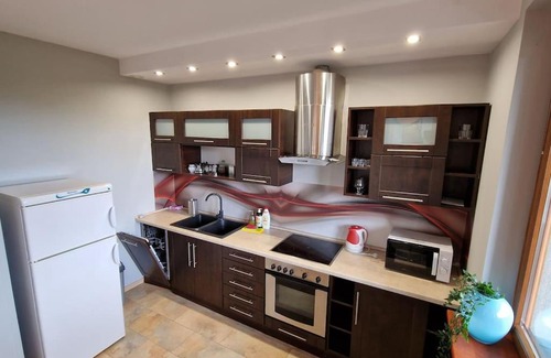 Pradnik Czerwony Apartamento | Rodzinny apartament dla sześciu osób z parkingiem prywatnym