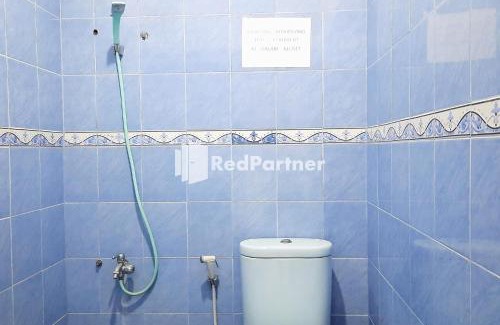Padang Hotel | Roemah Proklamasi Syariah Mitra RedDoorz