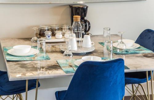 Downtown Edmonton Apartamento | Rogers Place King Bed Studio in Downtown Edmonton