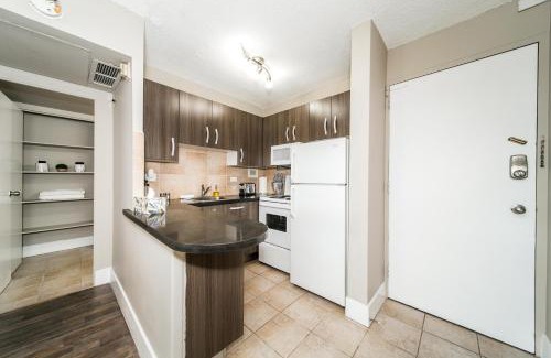 Downtown Edmonton Apartamento | Rogers Place King Bed Studio in Downtown Edmonton