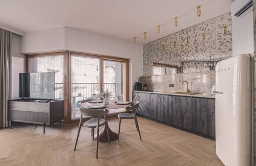Bydgoszcz Apartamento | Rojo - Aksamitne Tony Ponad Starym Miastem