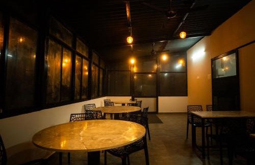 Elappara Casa | Roley Stone