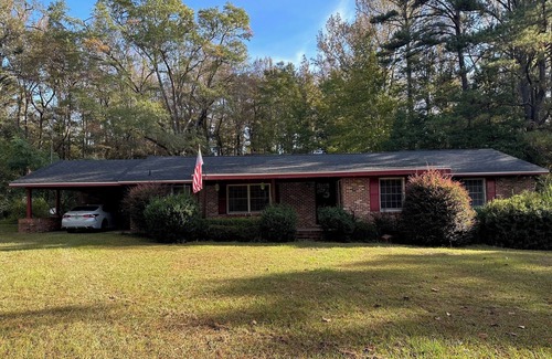 Ralph Casa | Roll Tide Ranch on 5 Tranquil Acres of Country Living Near Tuscaloosa Town!