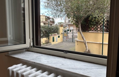 Monteverde Nuovo Apartamento | Roma New Villa 3 Rooms With Garden & Parking