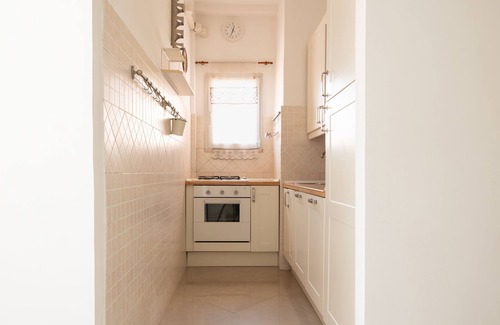 Tuscolano Apartamento | Roma per te in Rome With 1 Bedrooms and 1 Bathrooms