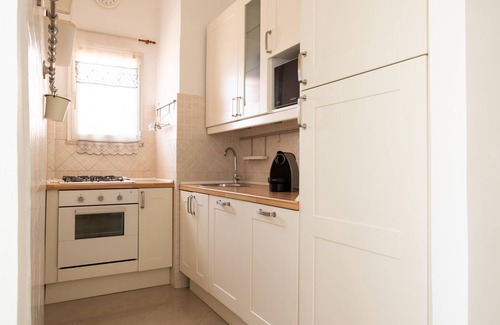 Tuscolano Apartamento | Roma per te in Rome With 1 Bedrooms and 1 Bathrooms