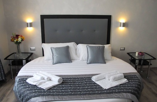 Sallustiano Casa | Roma Veneto Relais