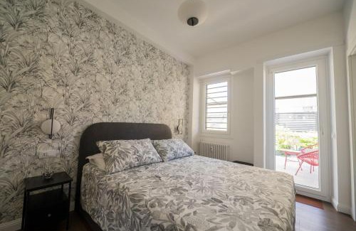 Zona LIII Tomba di Nerone Apartamento | Roman Terrace & Soul in Peaceful Area