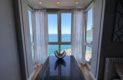 Centro histórico Apartamento | Romance by the Sea