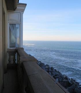 Centro histórico Apartamento | Romance by the Sea