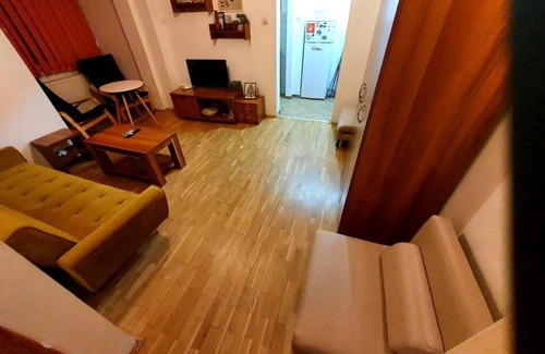 Bucharest City-Centre Apartamento | Romanian Athenaeum 1BR Apartment with Amazing View