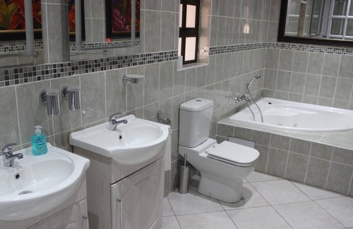 Carletonville Casa | Romans Rest Guest House