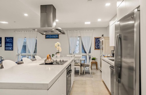 The Roads Apartamento | Romantic 3BD House/Rooftop,BBQ, Hot Tube