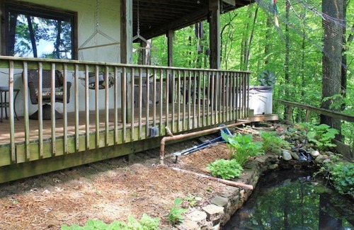 Berrien Springs Apartamento | Romantic and Peaceful Relaxation in the Woods with Hot Tub