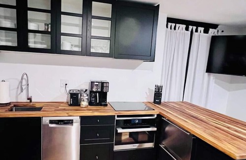 West End Condominio | Romantic apt:West End +parking