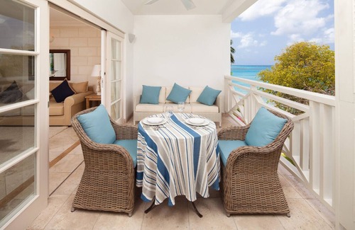Old Trees Bay Apartamento | Waterside 402 - Sweet Seaside Dreams